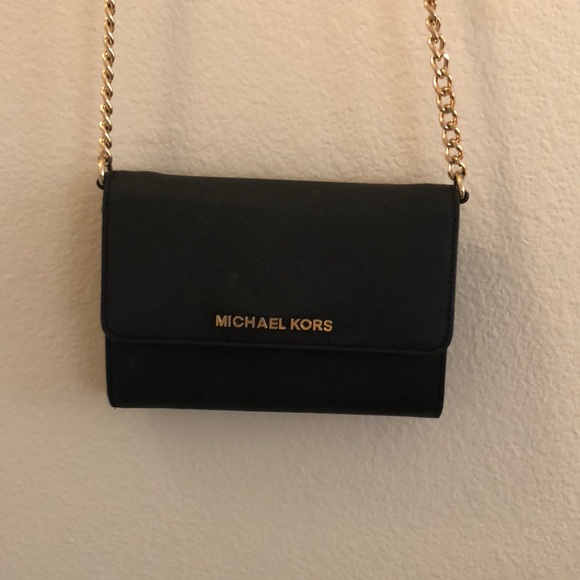 jet set travel saffiano leather smartphone crossbody